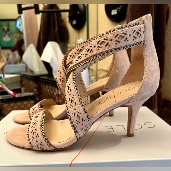 Sole Society Heels - Picture 8 of 16